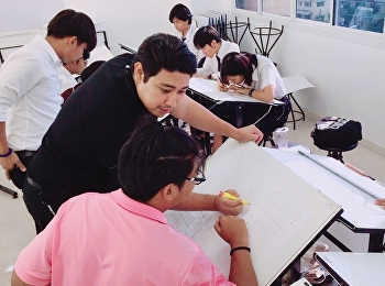 นักศึกษาชั้นปีที่ 1 สาขาวิชาสถาปัตยกรรม
กับรายวิชาการก่อสร้างและวัสดุในงานสถาปัตยกรรม
1