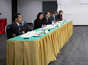 ผู้บริหารวิทยาลัยร่วมตอบข้อซักถามคณะกรรมการติดตาม
ตรวจสอบ และประเมินผลงานของมหาวิทยาลัย