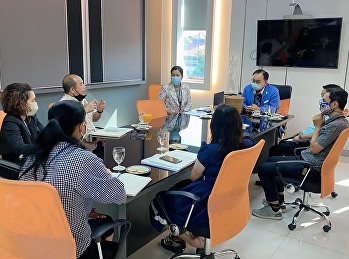 รองคณบดีฝ่ายกิจการนักศึกาา
เข้าร่วมประชุมเพื่อหาแนวทางการจัดโครงการส่งเสริมประสบการณ์ด้านอาชีพและพัฒนาทักษะให้กับนักศึกษา