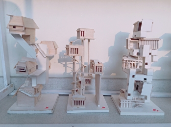 นักศึกษาชั้นปีที่ 1
สาขาวิชาสถาปัตยกรรมกับรายวิชาการออกแบบสถาปัตยกรรม
2