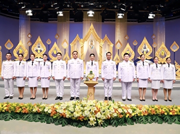 Dr. Suriyan Chansawang, Dean of the
College of Architecture, participated in
the recording of a tribute message in
honor of His Majesty the King.