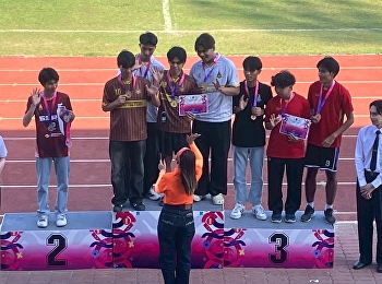 สถาปัตย์คว้าเหรียญทอง ประเภทวิ่ง 4x100
เมตรชาย