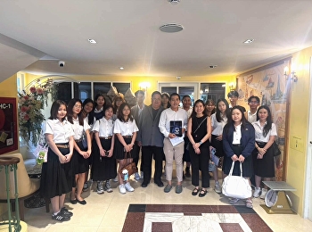 เรียนรู้การออกแบบจากพื้นที่จริง
นักศึกษาสถาปัตยกรรมภายใน ชั้นปีที่ 4
ศึกษาดูงานด้านการออกแบบโรงแรม
